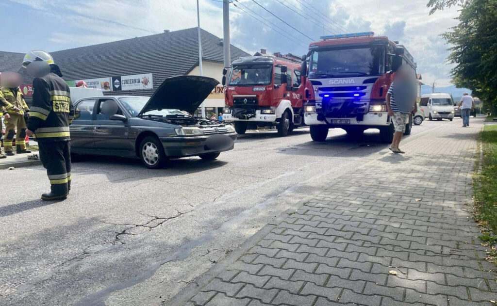 Wypadek w Lipowej – Mężczyznę przejechał samochód, w którym nie było kierowcy!