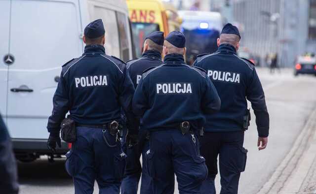 Interwencja policji na dworcu w Bielsku-Białej – kobieta miała myśli samobójcze!