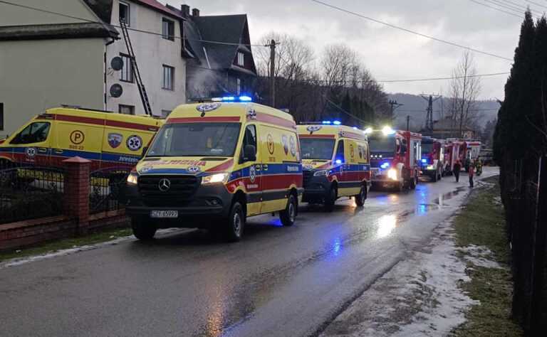 Pożar w Sopotni Małej – pięć osób zostało poszkodowanych