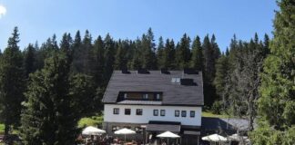 Schronisko na Hali Lipowskiej: klimat prawdziwego schroniska i smaki, do których się wraca Schronisko PTTK na Hali Lipowskiej