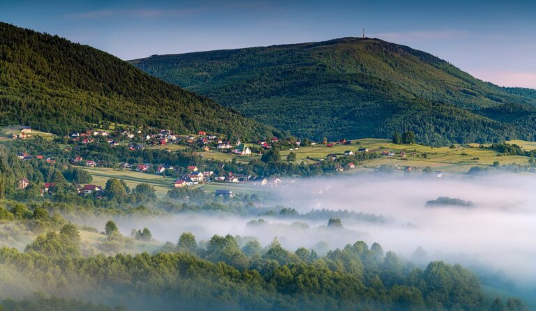 Beskid Śląski: Góry, najlepsze szlaki i atrakcje regionu