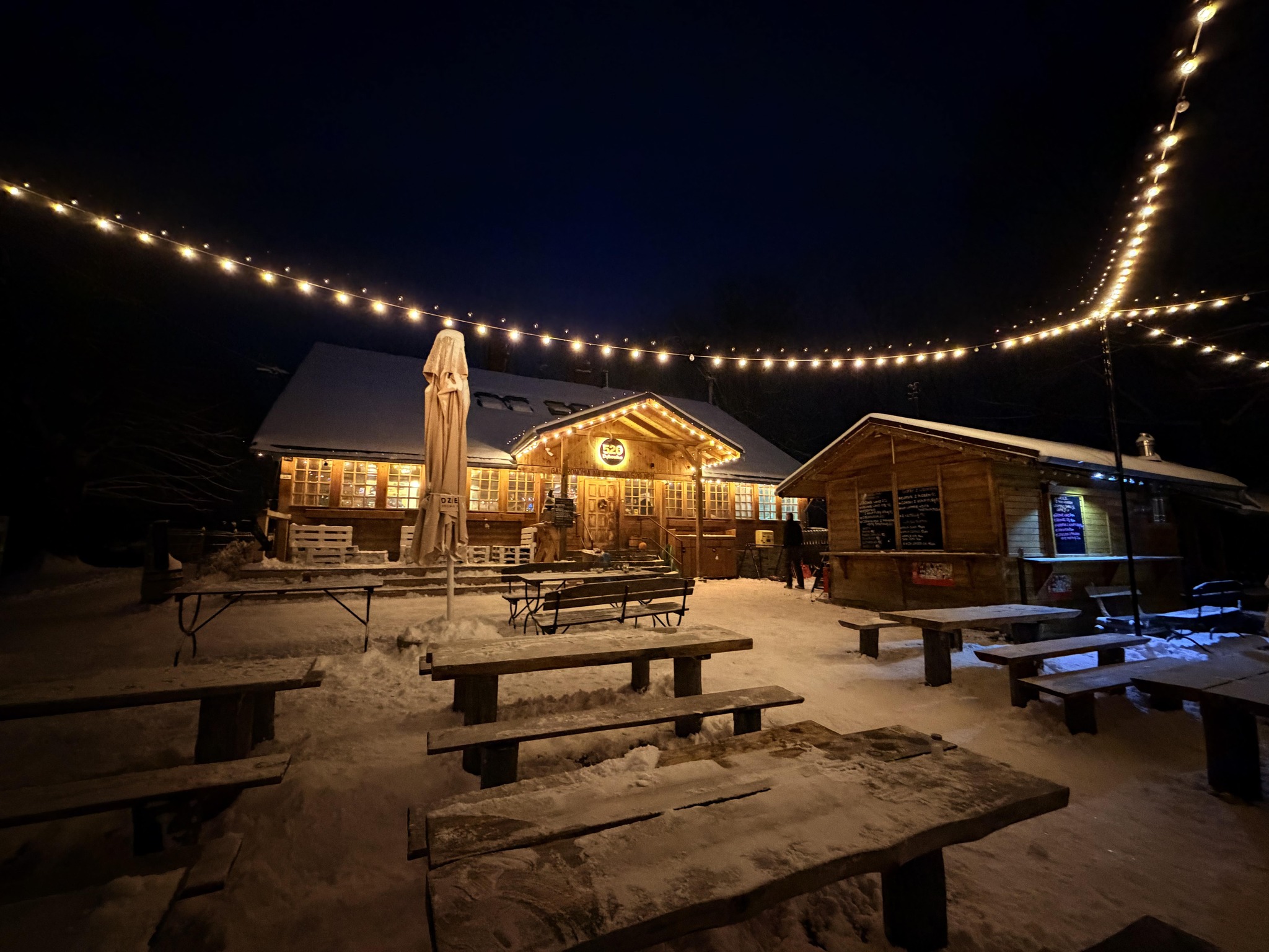 schronisko na dębowcu