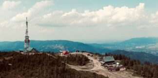 Schronisko PTTK na Skrzycznem – historia, klimat i najlepsze trasy dojścia Schronisko PTTK Skrzyczne