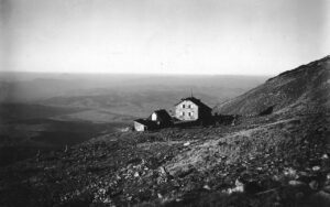 Schronisko przy Głodnej Wodzie – zapomniana historia Babiej Góry