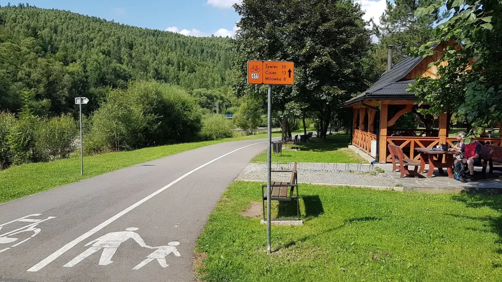 Rowerzyści na trasie Velo Soła