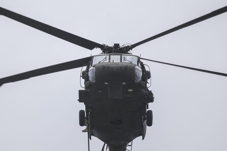 Black Hawki nad Beskidem Śląskim i Żywieckim. Wojsko zapowiada intensywne loty