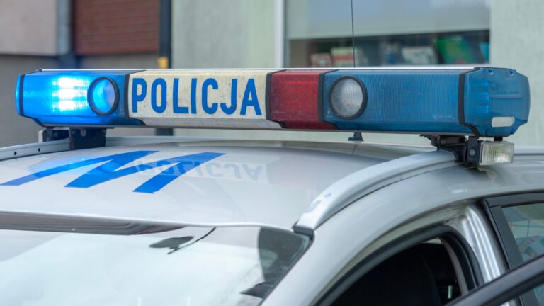 12 osób przed sądem po dużej akcji policji. W tle towar wart 1,25 mln zł