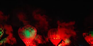 AEROSPLOTY 2026: Niebo nad Bielskiem-Białą rozświetlą balony, pirotechnika i pokazy akrobacyjne. Takiej Majówki tu jeszcze nie było