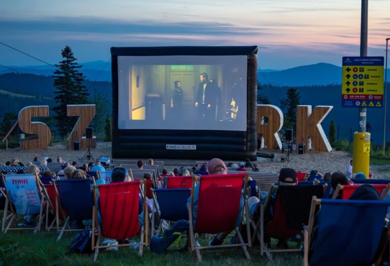 Kino na wysokości 1000 metrów wraca do Szczyrku. Będzie seans pod gwiazdami na Hali Skrzyczeńskiej