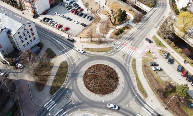 Nowe nazwy rond w Bielsku-Białej. W tle także pomysł na Rondo Fiata 126p