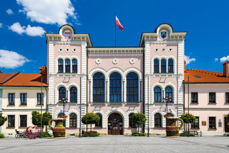 Żywiec bierze się za reklamy. Burmistrz zaprasza na otwarte spotkanie w ratuszu