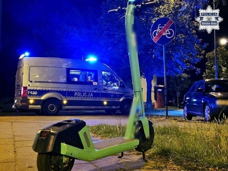14-latka straciła panowanie nad hulajnogą. Pasażer był nietrzeźwy, oboje jechali bez kasków