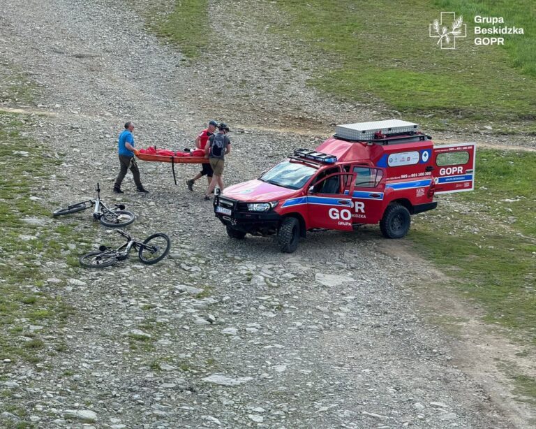 GOPR pokazał czerwcowe statystyki z Beskidów. Rowerzyści coraz częściej trafiają na nosze
