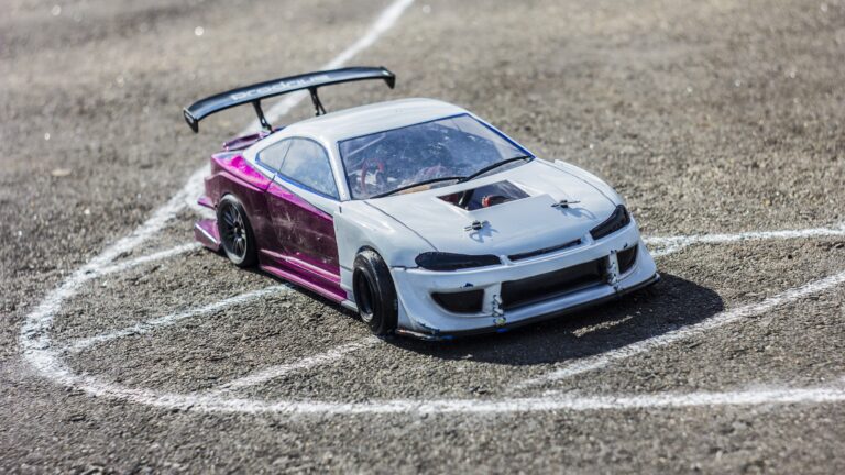 Rajdowe emocje w miniaturze. W Świnnej odbędą się zawody RC Rally