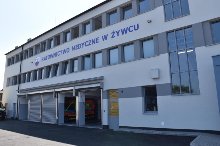 Ratownictwo Medyczne w Żywcu z odnowioną bazą. Zakończono ważną inwestycję