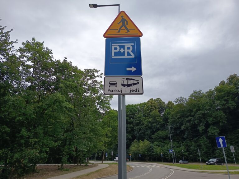 Nowe centrum przesiadkowe przy amfiteatrze już działa. W Żywcu planują kolejny ważny element