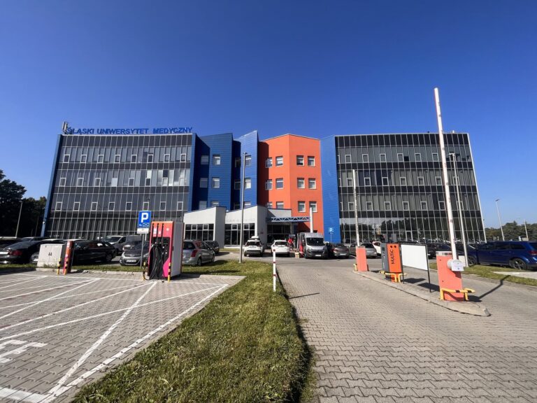 Medycyna w Bielsku-Białej znów oblegana. 2474 kandydatów na zaledwie 75 miejsc