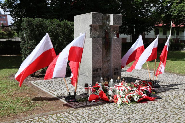 Bielsko-Biała uczciło ofiary rzezi wołyńskiej. „Ofiary wołają o pamięć, nie o zemstę”