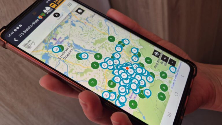Duża zmiana dla pasażerów w Bielsku-Białej. Autobusy i pociągi można teraz sprawdzić w jednym miejscu