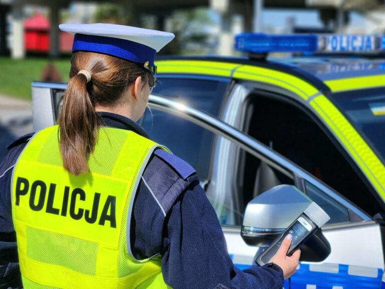 Prawie 3,5 promila i slalom na drodze S1. Jazdę 34-latka zakończyły barierki w Rybarzowicach