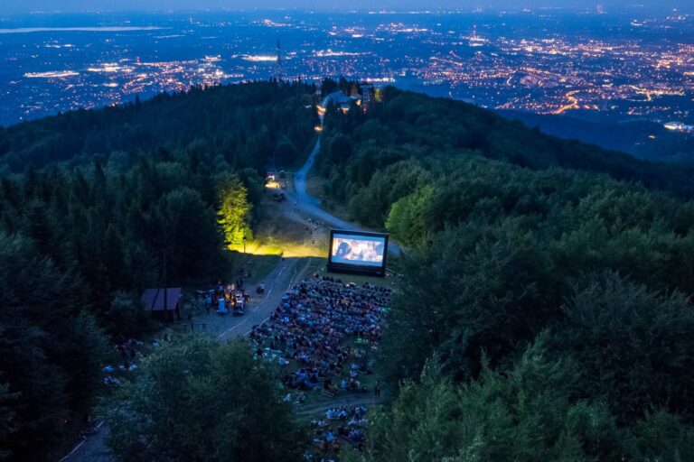Kino plenerowe na Szyndzielni przyciągnęło tłumy. Kolejny seans odbędzie się już 21 sierpnia