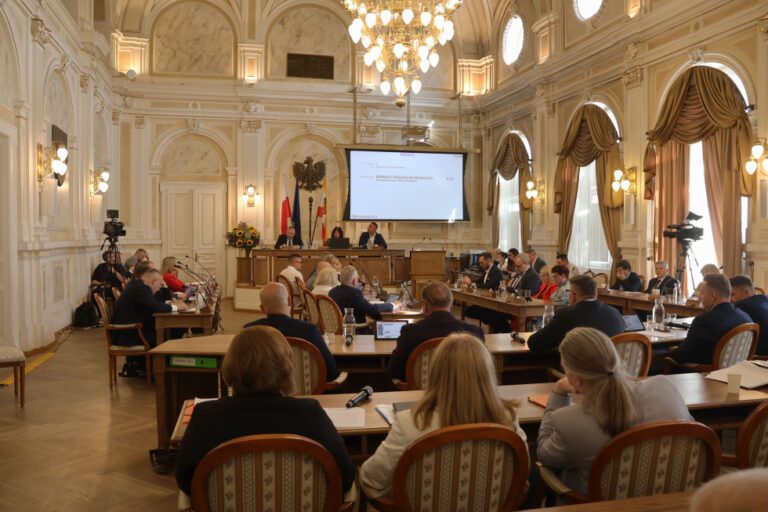 Kopernik ponownie patronem bielskiej szkoły. Radni zdecydowali o powrocie do wieloletniej tradycji