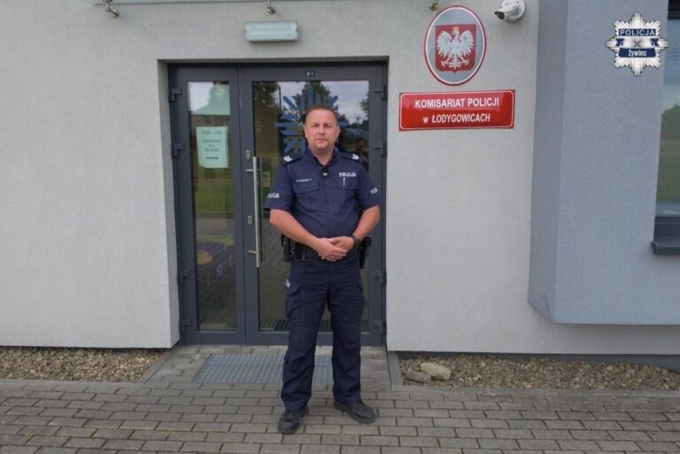 Był na urlopie, ale nie zawahał się ani chwili. Policjant ruszył z pomocą mężczyźnie w kryzysie