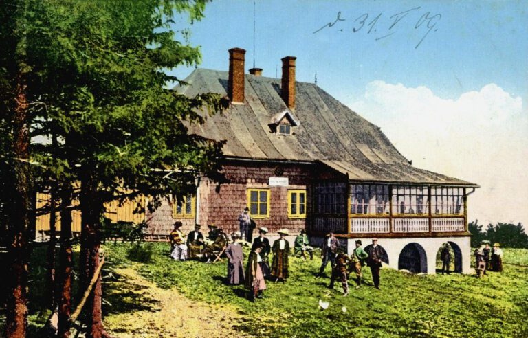 Dokładnie 123 lata temu otwarto pierwsze schronisko na Magurce. Jego historia szybko zakończyła się pożarem