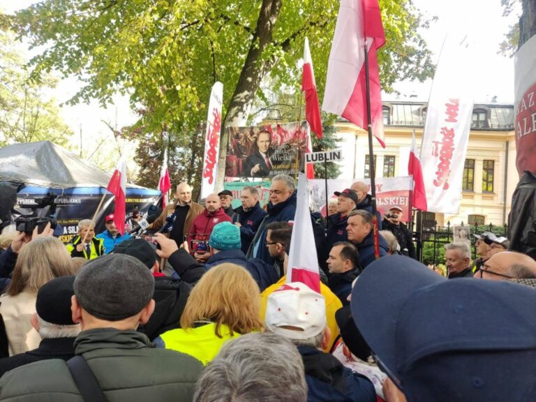 Podbeskidzka „Solidarność” rusza do Warszawy. Związkowcy wezmą udział w proteście przed Trybunałem Konstytucyjnym